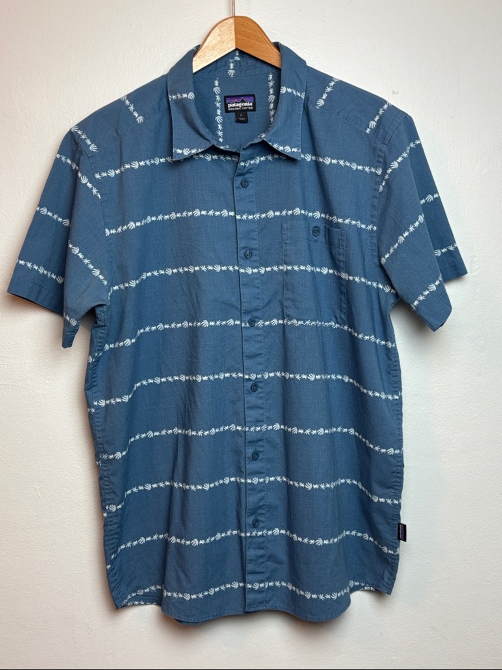 Patagonia Men’s Large Go To Shirt Short-Sleeve Hemp Stripe Pigeon Blue #52691